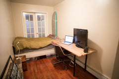 I am a photographer that will be out of town May 18th - June 1st. Enjoy a small  New York, NY Rental unit in Brooklyn · 1 bedroom · 1 bed · 1 bath Private room in rental unit vacation rental 10925844