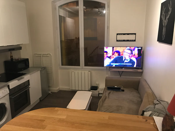 Atypique ! Appartement en souplex dans un grand immeuble Haussmannien à seulemen Paris, France Cosy studio Paris 18éme (Proche Montmartre) Entire rental unit vacation rental 21372836