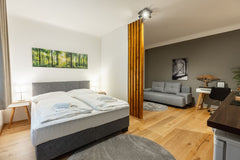 Hello! Welcome to my home in the heart of Vienna. Here you can start your city t Vienna, Austria Comfortable studio in the heart of Vienna Entire rental unit vacation rental 628040376425941939