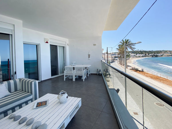 Luxury apartment with great sea view balcony.<br />The apartment is conveniently Heraklion, Greece Luxury Seafront Apartment Entire cottage vacation rental 42528624