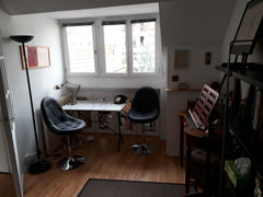 Lovely studio flat located in a very safe, quiet and central area of Paris, betw Paris, France Near St. Germain-des-Prés Entire rental unit vacation rental 2325134