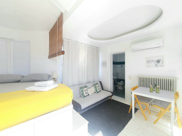 This elegant rooftop studio apartment located on the 3rd floor, is a superb choi Heraklion, Greece Home Away Studio Entire rental unit vacation rental 50293910