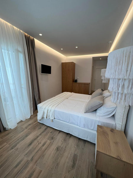 Located in the centre of Naxos, this room provides access within a walking dista  Double room 5, Naxian Memories, Chora - Naxos Entire rental unit vacation rental 624371062739040528