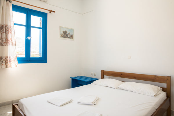 Two person apartment near parikia, quit and clean. Kitchen and separtate bedroom Greece Two person apartment (Paros) Hospitality - No1 Entire condo vacation rental 3518090