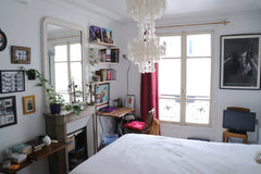 Charmante chambre de 17 m2, lumineux, se trouve dans un appartement dans le 15em Paris, France Lovely romantic room in Paris! Private room in rental unit vacation rental 12773907