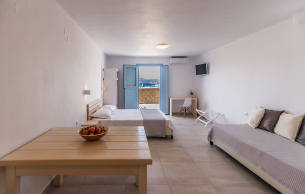 Combining the warm hospitality with a quiet, family atmosphere and wonderful vie Greece Hotel ippocampos Room in hotel vacation rental 17716090