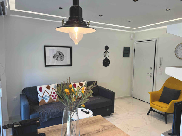 Enjoy a stylish experience at this centrally-located place.<br />Easy parking,in London, United Kingdom Central location,1bedroom flat,easy parking!! Entire condo vacation rental 640602175574431060