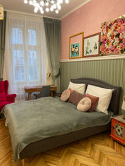 Vychutnej si stylový zážitek z ubytování v centru dění.  Krásný a útulný byt v centrum Prahy Entire rental unit vacation rental 641734669631701784