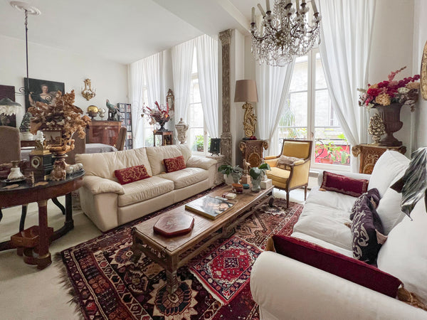 Situated  at the cross of boulevard Saint Michel and Boulevard Saint Germain in  Paris, France Luxurious apartment in Saint Germain Entire rental unit vacation rental 19678679