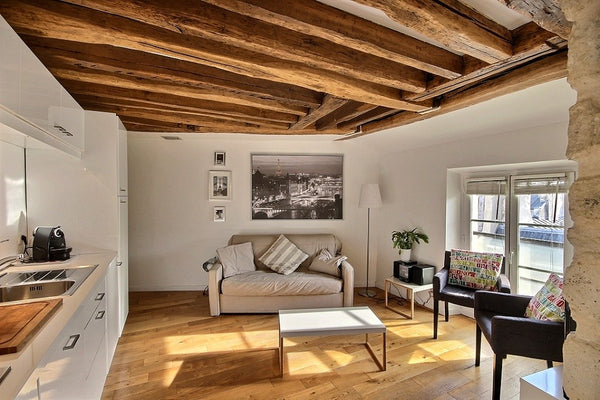 <b>The space</b><br />The apartment is 550 sq. ft. It can accommodate up to 6 pe Paris, France Fantastic, renovated apartment! Entire rental unit vacation rental 899839