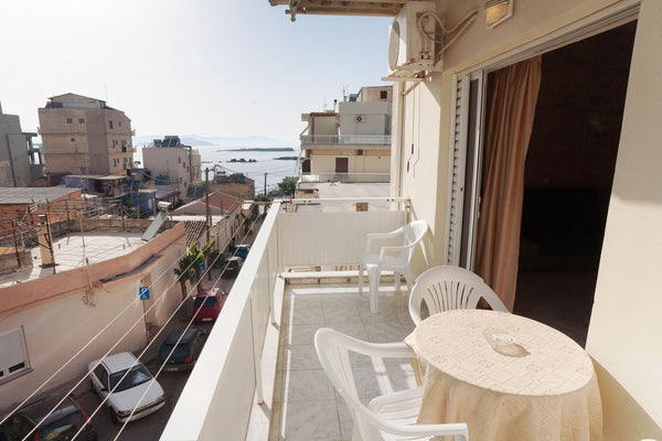 For more information,please check Seaside apartment in Chania(1)!!<br /><br /><b Greece Seaside apartment in Chania(2) Entire condo vacation rental 49321177