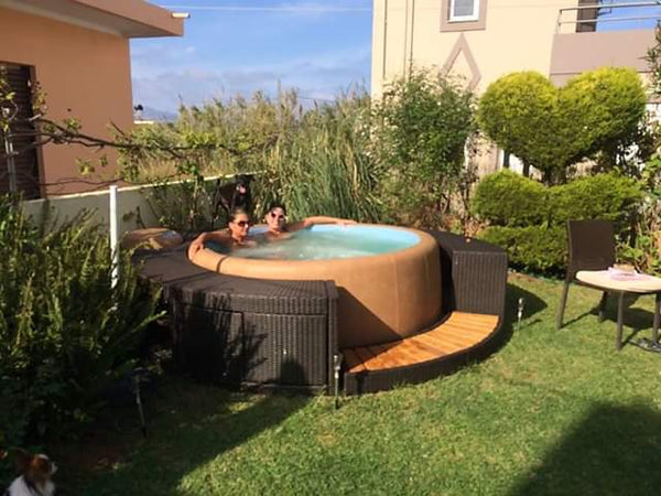 Fairytale House is a bright & sunny 2 bedroom maisonette in a quiet area, fully   Fairytale House with outdoor jacuzzi Entire home vacation rental 22254207