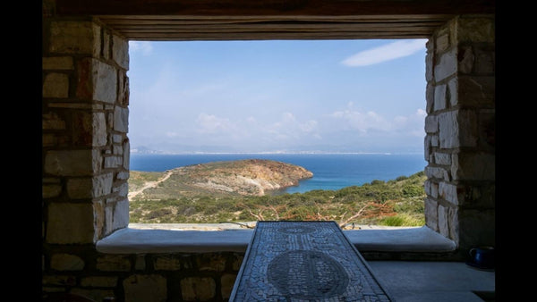 The house is built on three floors, the first floor has a living room, kitchen a Israel vila matan- home with a walik to the sea Cycladic home vacation rental 44011155