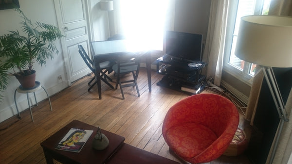 Charming parisian flat, fully-equipped, ideally located in the heart of Paris, n Paris, France Nice flat near Canal Saint Martin Entire rental unit vacation rental 6406936
