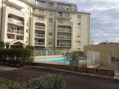 Just next to a Tram A stop, in a secure luxury residence with swimming pool, gre  Residence with swimming pool next to Tram A Entire condo vacation rental 24279174