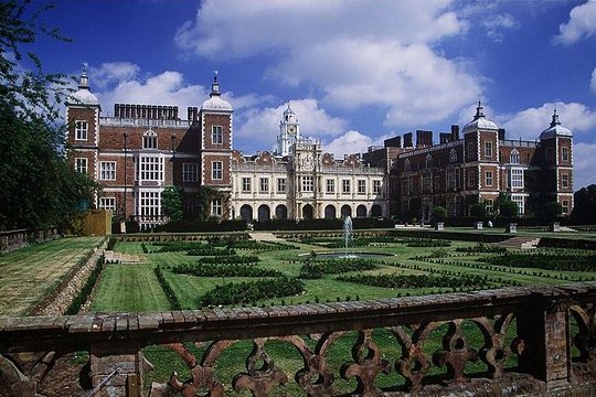 Private Tour to Hatfield House Home of Queen Elizabeth I  Private Tours and Travel Guide Europe London CITY London Destination Tour