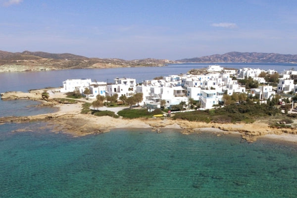 The house is situated on the peaceful peninsula of Pollonia and people have a re Gäufelden, Germany Romantic getaway Cycladic home vacation rental 38965868