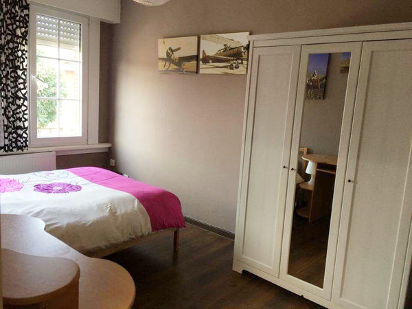 The house is located in a quite neighbourhood in Antwerpen. Close to all public  Antwerp, Belgium A very nice house in  quiet place Private room in home vacation rental 15871600