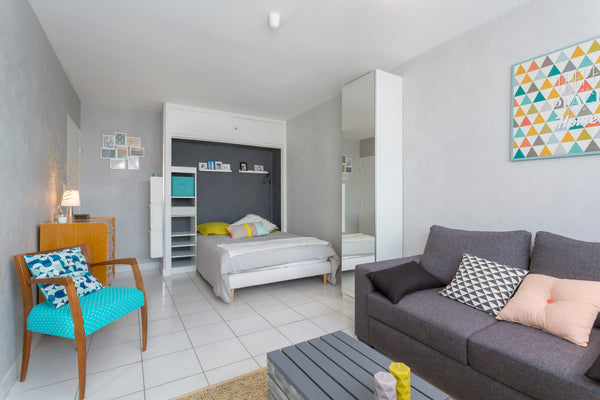 In the heart of the 6th district of Lyon, I hope you'll like this appartment (30 Lyon, France 11th floor ! Comfy and bright 30 m2 appartment ! Entire condo vacation rental 9590741