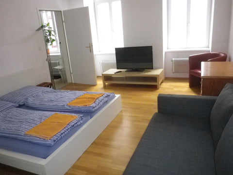 Apartment Dahlia is situated in Vienna’s 9th district, a 20-minute walk from the  Apartment Dahlia - quiet but in the city center Entire rental unit vacation rental 45246701