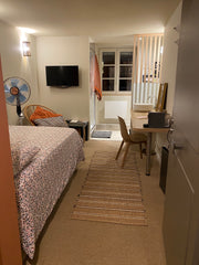 En plein cœur de la presqu’île de Lyon, à 7 minutes de la place Bellecour et de   Studette sans cuisine de 15m2 dans la presqu’île Entire rental unit vacation rental 53610234