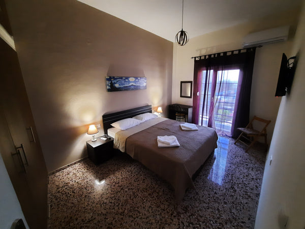 The apartment is located 10 meters from Hersonisos harbor and 100 meters from th Heraklion, Greece Apartment FZ2 Entire home vacation rental 51246491