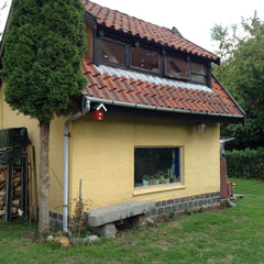 Lille selvstændigt murstenshus på 24 m2 fordelt på 2 etager med egen indgang.<br  Anneks, selvstændigt lille hus i København Entire guesthouse vacation rental 35819638
