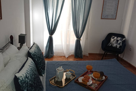 A recently renovated apartment in the centre of Athens, 10 minutes from city cen GR New renovated apartment in the city centre Entire rental unit vacation rental 49783289