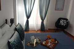 A recently renovated apartment in the centre of Athens, 10 minutes from city cen GR New renovated apartment in the city centre Entire rental unit vacation rental 49783289