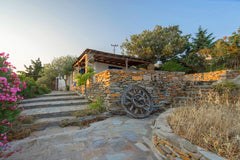 The house is close to the beach, hiking path, nightlife, public transport, and f Athens, Greece Cozy "old school" home, overlooking Otzias bay Cycladic home vacation rental 14124414