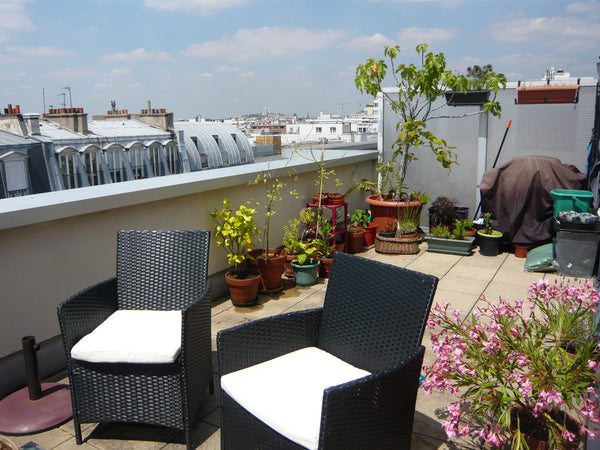 Il s'agit d'un studio de 22m², lumineux, calme et fonctionnel. Son plus: il béné Paris, France Un petit nid sur les toits de Paris Entire rental unit vacation rental 8447735