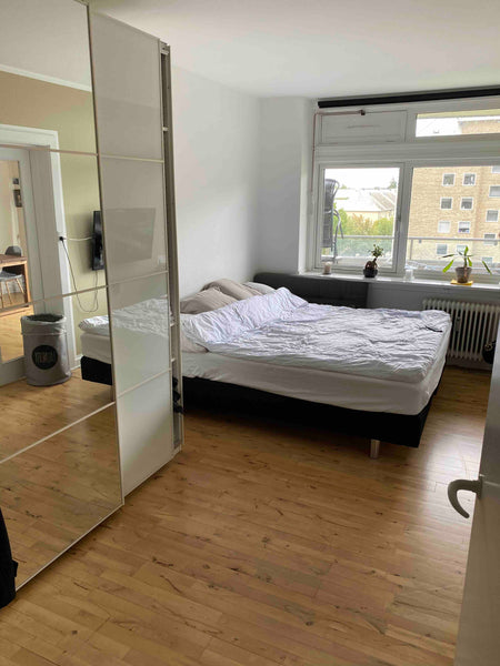 (NO CPR REGISTRATION, PLEASE DONT ASK!!!!)<br /><br />2. vær. apartment, with a  Copenhagen, Denmark Flot 2. vær. lejlighed, med fin altan. Entire rental unit vacation rental 51876007