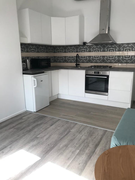 Superb renovated studio that can accommodate up to 2 travelers. The apartment is  New Flat great location in Brussels Entire rental unit vacation rental 47266954