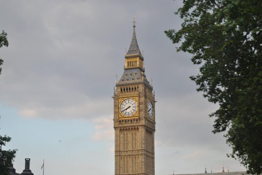 3 hours private walking tour of London  Private Tours and Travel Guide Europe London CITY London Destination Tour