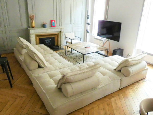 Bienvenue dans cet appartement unique, situé au cœur de la presqu'île de Lyon. P  Superbe appartement luxueux en centre-ville Entire rental unit vacation rental 684482028876389426