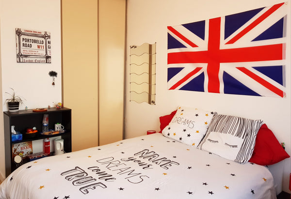 Appartement spacieux (80m²) et lumineux, idéalement situé:<br />15 min à pieds d Bordeaux, France Agréable chambre Bordeaux Centre - Capucins Private room in rental unit vacation rental 22510953