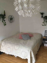 Stort værelse til max 2 pers. Brugsret til køkken, badeværelse og stue. Ligger n Copenhagen, Denmark Dejligt stort værelse på frederiksberg, stor seng Private room in rental unit vacation rental 14261775