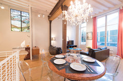 Exceptional 3 bedrooms apartment on two levels in a courtyard. Absolute calm. Hi Paris, France Duran Duran, 3BR/2BA, 6 people Entire rental unit vacation rental 9624119