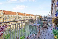 Enjoy the simple life in this peaceful and centrally located home, with plenty o Copenhagen, Denmark Lovely apartment, large balcony, close to metro Entire condo vacation rental 673549709746939028