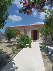 Quiet, cozy , newly renovated house surrounded by nature with private parking.<b Chania, Greece Chrisa ' s House Entire cottage vacation rental 663739489812854471