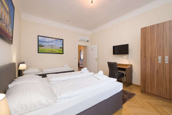 Entspanne dich mit der ganzen Familie in dieser friedlichen Unterkunft. Vienna, Austria Schönbrunn Apt Top 15 Entire rental unit vacation rental 572928004645950728