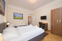 Entspanne dich mit der ganzen Familie in dieser friedlichen Unterkunft. Vienna, Austria Schönbrunn Apt Top 15 Entire rental unit vacation rental 572928004645950728