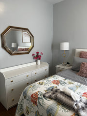Surround yourself with style in this standout space. The home is located one dir New York, NY Rental unit in Brooklyn · ★4.50 · 1 bedroom · 1 bed · 1 shared bath Private room in rental unit vacation rental 630267340670884083