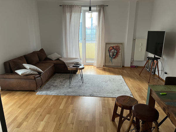Diese zentral gelegene Unterkunft (direkt am Wiener Hauptbahnhof) bietet die per Vienna, Austria Schöne & moderne Wohnung im Herzen Wiens Entire condo vacation rental 610698278938853307