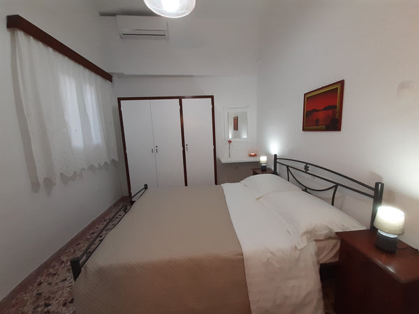 Arkas is one of the two houses on the ground floor of the Aratos Houses complex, Thera, Greece Aratos Houses - Αrkas  in the heart of Fira Town Entire home vacation rental 43396263