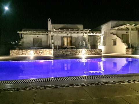 Among the streets, next to the churches, behind the freshly painted shutters, th Mikonos, Greece Modern & Stylish Villa close to the beach Entire villa vacation rental 2992662