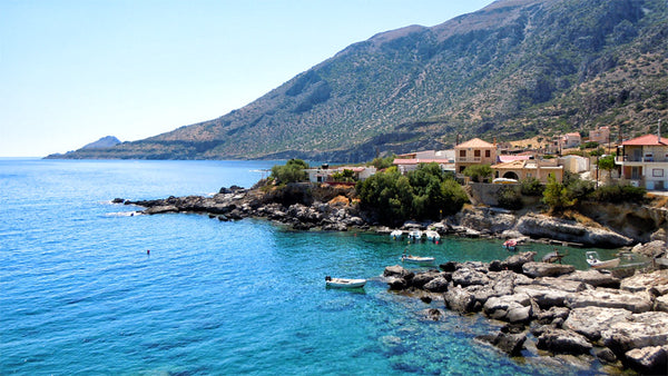 Small family-runned house, located in Agios Ioannis (Kapetaniania).<br />The roo Heraklion, Greece Σπίτι δίπλα στη θάλασσα. Entire home vacation rental 6290678