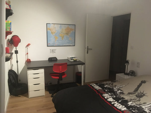 bonjour, je me présente Julie, 40 ans, maman de deux garçons, aujourd'hui étudia Mérignac, France Bienvenue Private room in condo vacation rental 5695944