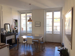 En plein cœur du centre ville de Lyon, niché entre les Cordeliers et les Terreau Lyon, France Bel appartement de 75m2 au cœur de Lyon 1er Entire rental unit vacation rental 21857801