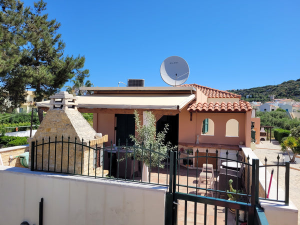 Bolig med perfekt beliggenhet i Almyrida på Kreta, midt i mellom Chania og Rethy Norway Perfekt beliggenhet på Kreta! 150 m. til stranden! Entire condo vacation rental 52646071